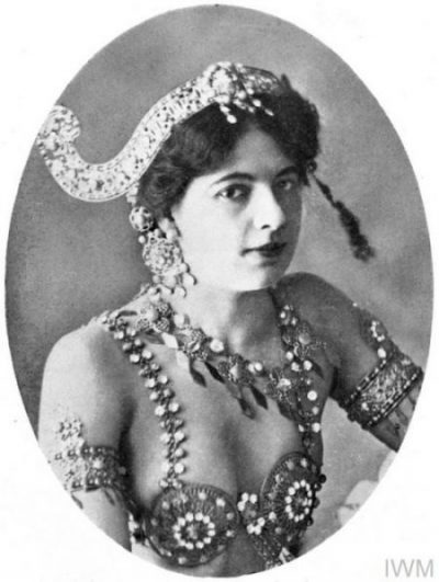 Mata Hari The Execution Of An Alleged International Spy Mistress